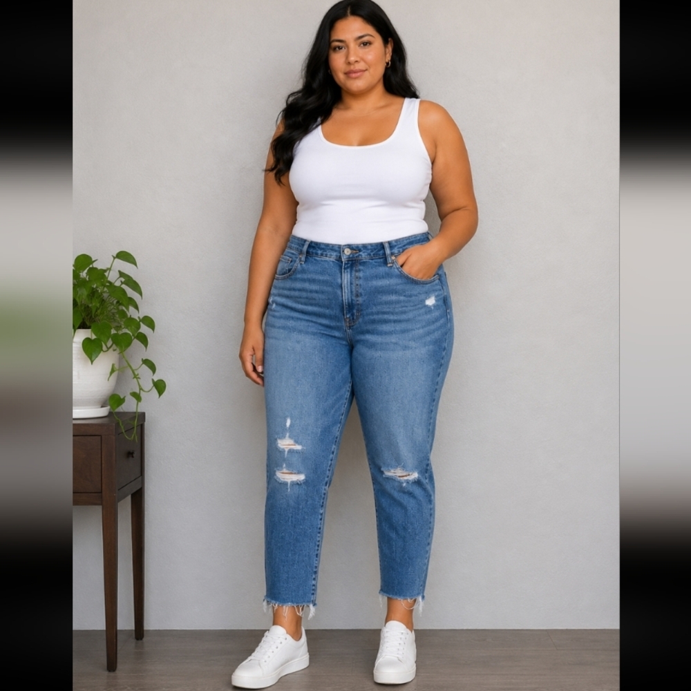AF High Rise Super Skinnt Ankle Distressed Raw Hem Jeans 32/14